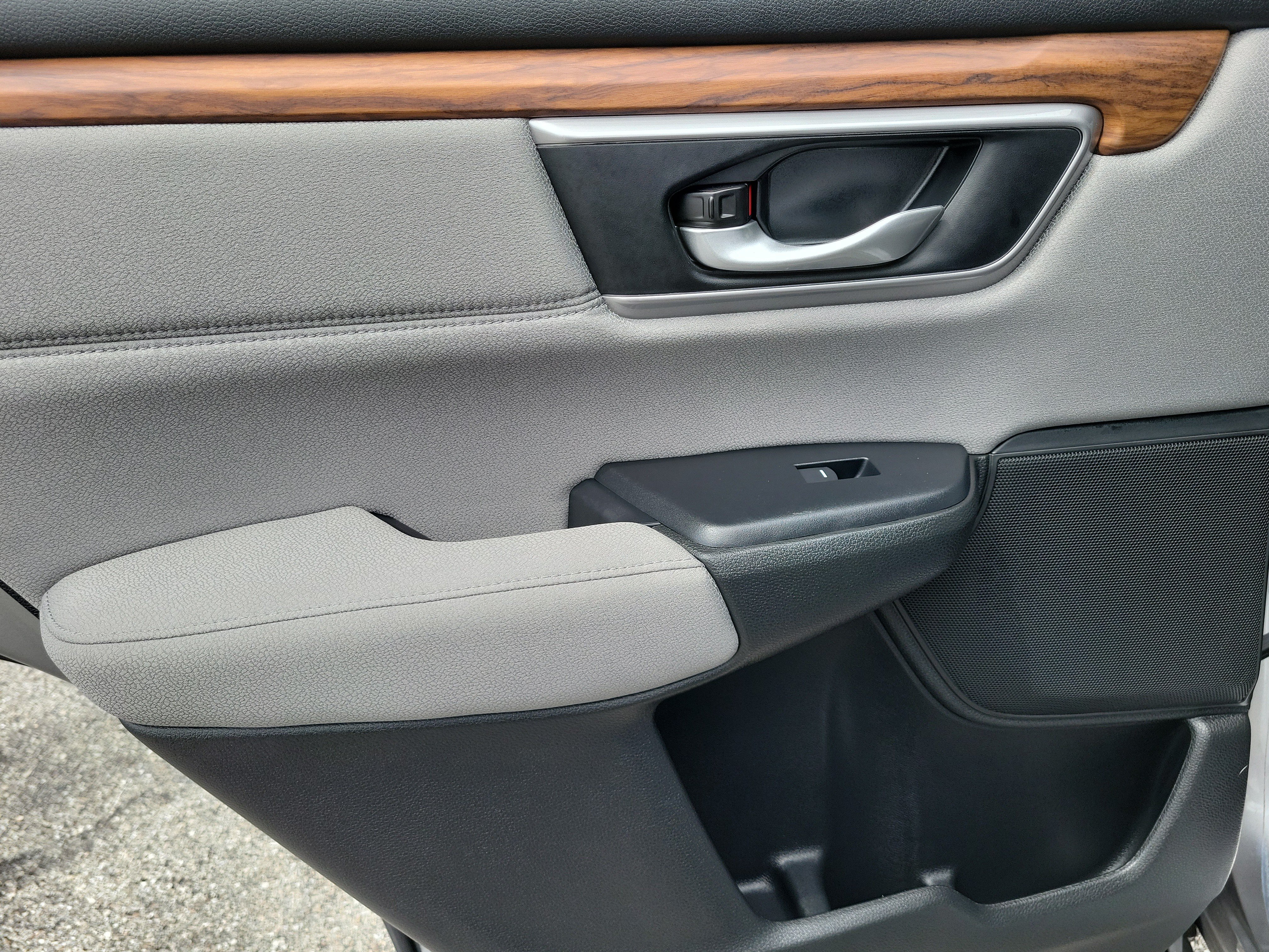 Used 2020 Honda CR-V EX image 14