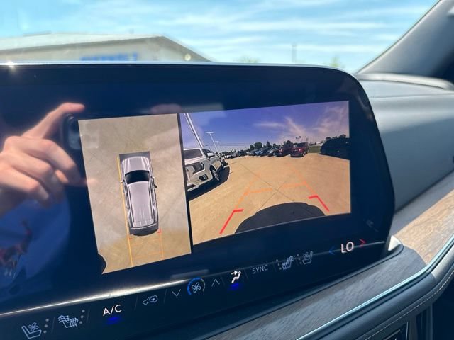 New 2026 Chevrolet Tahoe High Country AWD/4WD image 19