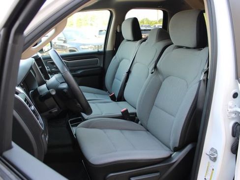 Used 2020 RAM 1500 Big Horn AWD/4WD image 27
