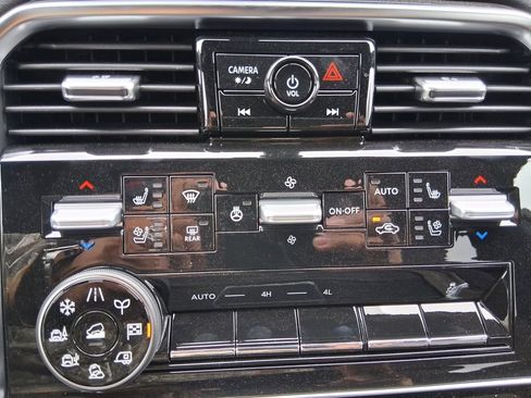 New 2026 Nissan Armada Platinum image 17