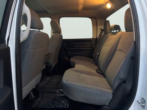 Used 2016 RAM 2500 Tradesman w/ Chrome Appearance Group image 12