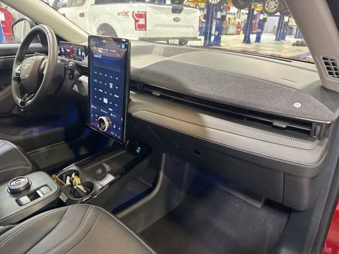 Used 2022 Ford Mustang Mach-E Premium image 11