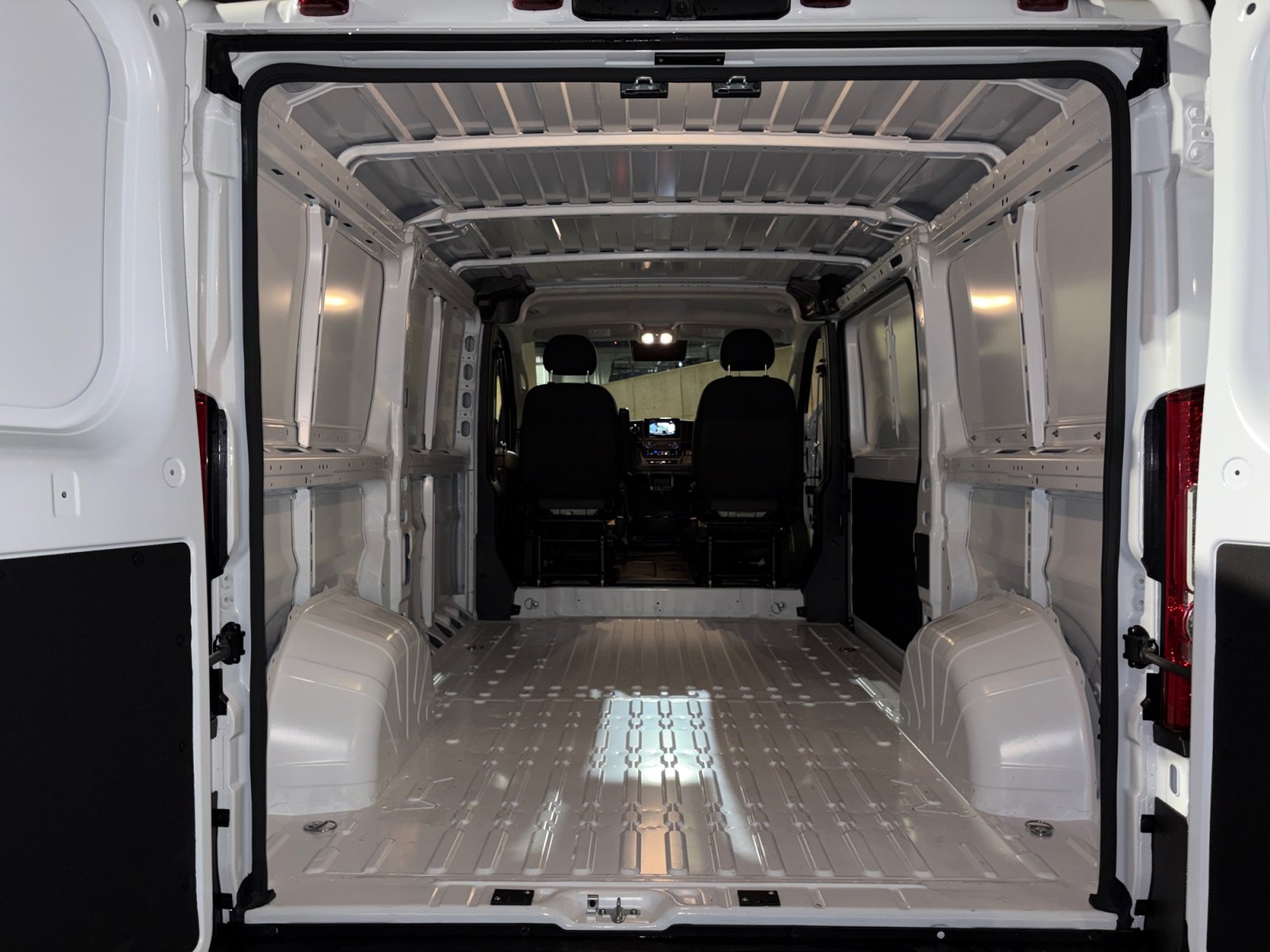 New 2027 RAM ProMaster 1500 FWD image 30