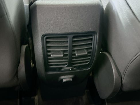 Used 2017 Ford Escape SE FWD image 25