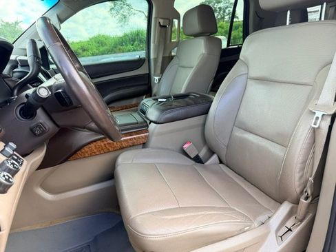 Used 2015 Chevrolet Tahoe LTZ AWD/4WD image 11