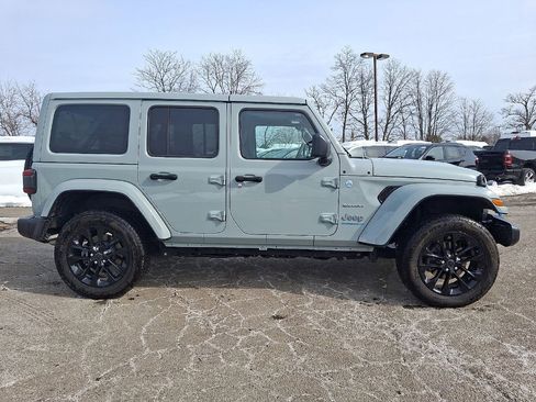 Used 2024 Jeep Wrangler Unlimited Sahara w/ Dual Top Group image 26