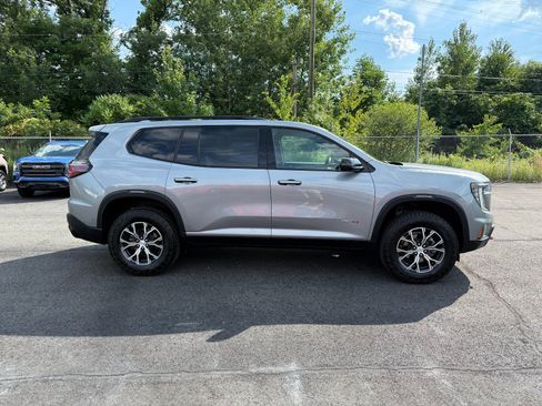 Used 2025 GMC Acadia AT4 AWD/4WD image 6
