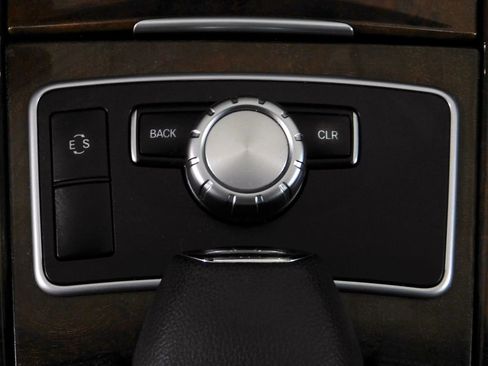 Used 2013 Mercedes-Benz E 350 4MATIC Sedan image 54
