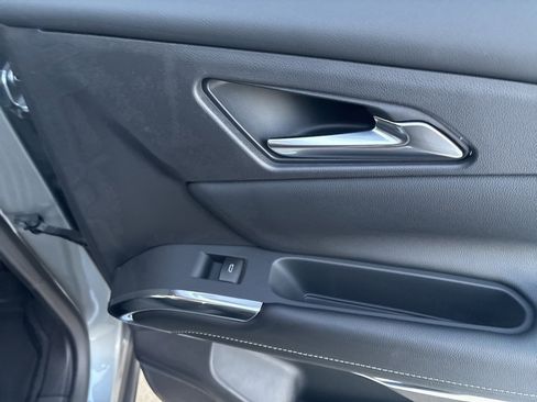 New 2025 Chevrolet Traverse LT w/ Midnight/Sport Edition image 41