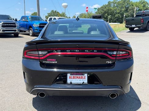 Used 2021 Dodge Charger R/T w/ Plus Group RWD image 3