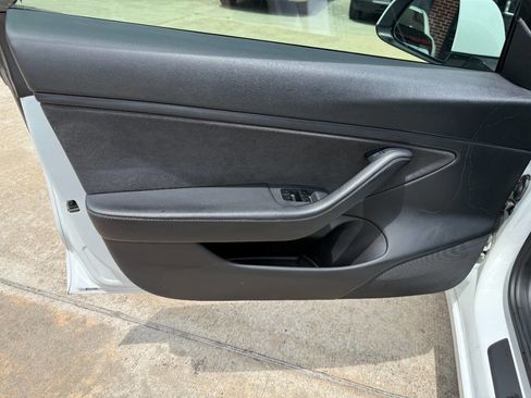 Used 2021 Tesla Model 3 Long Range image 12