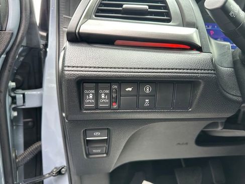 Used 2024 Honda Odyssey Sport image 22