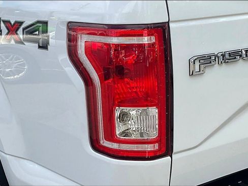 Used 2016 Ford F150 XLT AWD/4WD image 22
