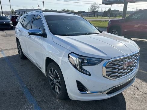 Used 2018 GMC Terrain Denali w/ Advanced Safety Package image 2