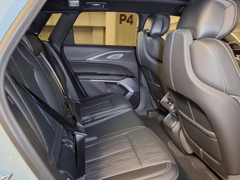New 2026 Cadillac Lyriq V AWD/4WD image 7