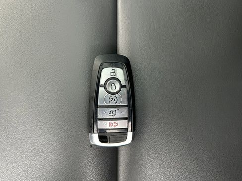 Used 2025 Ford Expedition Max Active image 33