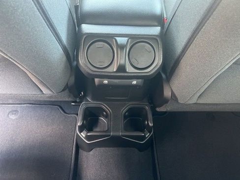 New 2025 Jeep Gladiator Sport image 19