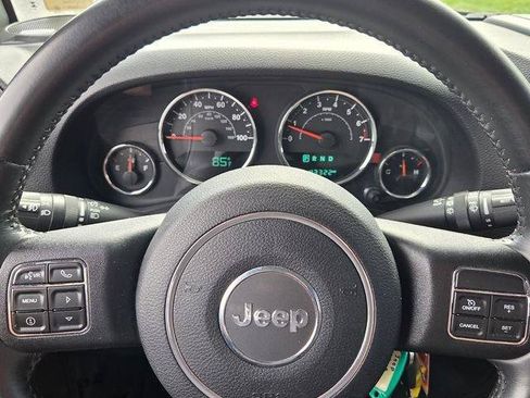 Used 2015 Jeep Wrangler Sport AWD/4WD image 28
