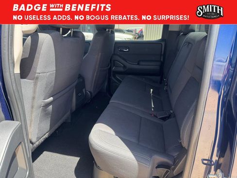 Used 2022 Nissan Frontier SV w/ Technology Package RWD image 27