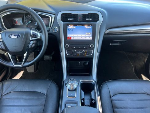 Certified 2018 Ford Fusion Energi SE FWD image 14