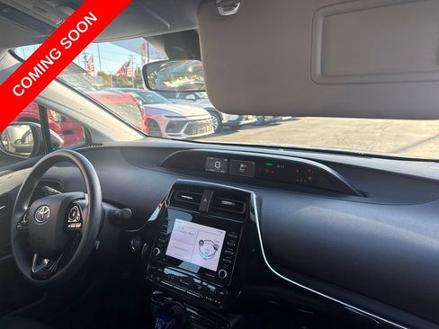 Used 2022 Toyota Prius LE FWD image 13