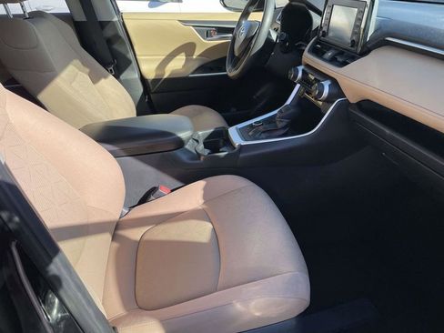 Used 2019 Toyota RAV4 XLE AWD/4WD image 46