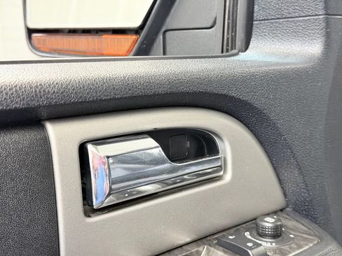Used 2015 Ford Expedition EL Limited w/ Equipment Group 301A AWD/4WD image 9