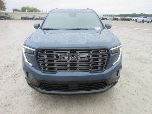 New 2026 GMC Acadia Denali Ultimate FWD image 11