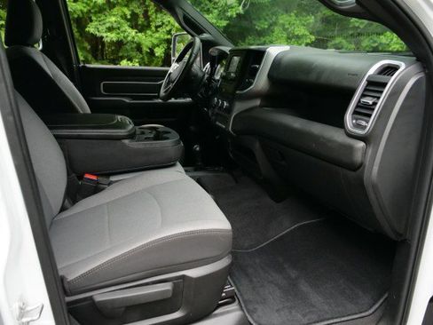 Used 2024 RAM 3500 SLT w/ Quick Order Package 2YG SLT AWD/4WD image 34
