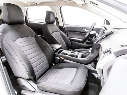 Used 2021 Ford Edge SE FWD image 31
