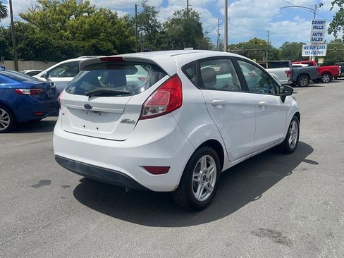 Used 2018 Ford Fiesta SE image 11