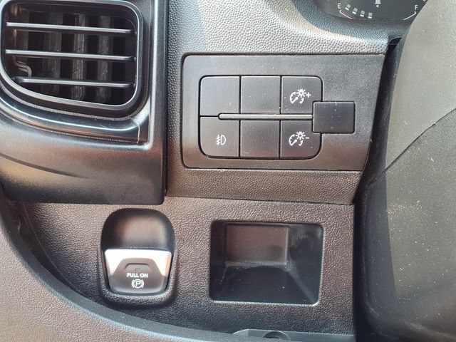 Used 2025 RAM ProMaster 2500 w/ Convenience Group FWD image 12