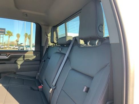 New 2025 GMC Sierra 2500 SLT w/ SLT Convenience Package AWD/4WD image 12