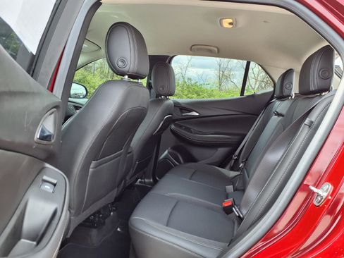 Used 2023 Buick Encore GX Select w/ Sport Touring Package FWD image 27