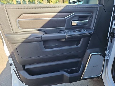 New 2026 RAM 3500 Laramie AWD/4WD image 11
