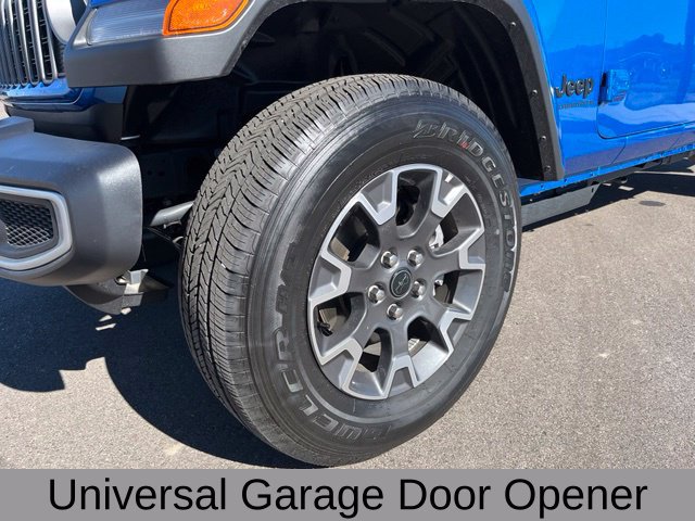 Certified 2026 Jeep Gladiator Sport AWD/4WD image 13