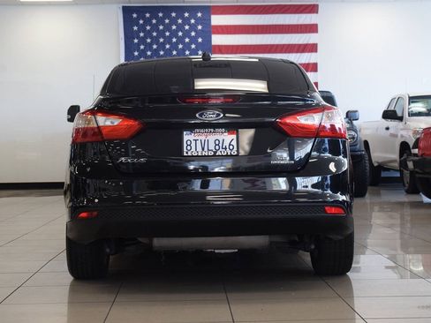 Used 2013 Ford Focus SE FWD image 6