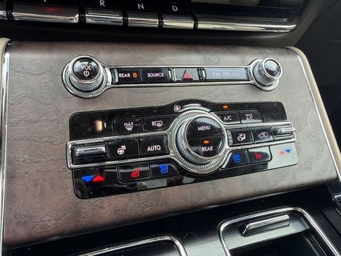 Used 2021 Lincoln Aviator Reserve w/ Equipment Group 201A RWD image 29