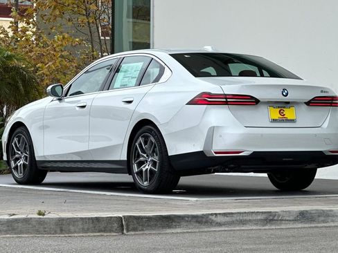 New 2026 BMW 530i 530i w/ Premium Package image 5