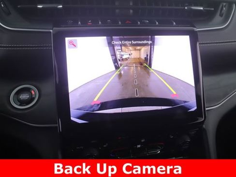 Used 2025 Jeep Grand Cherokee L Limited w/ Black Appearance Package image 25