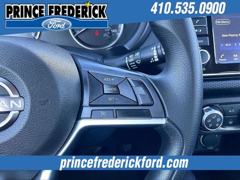 Used 2022 Nissan Kicks S image 18