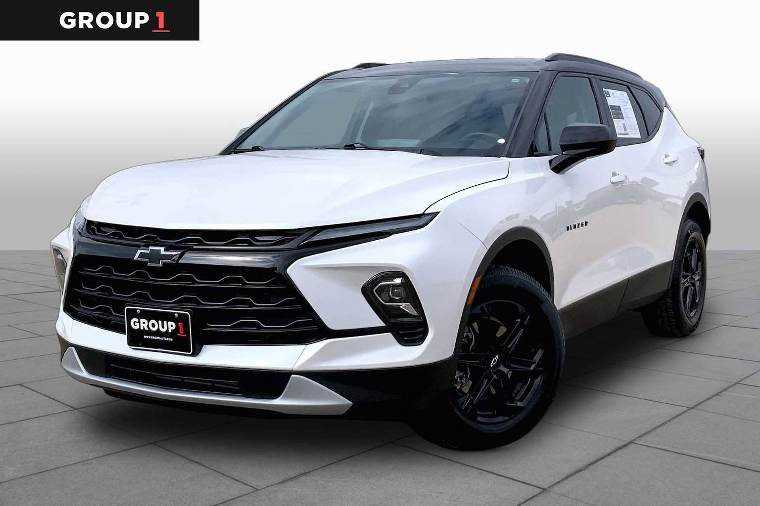 Used 2023 Chevrolet Blazer LT w/ Midnight/Sport Edition FWD image 1