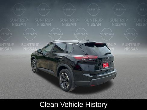 Used 2024 Nissan Rogue SV w/ SV Premium Package FWD image 4
