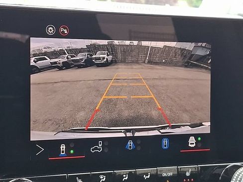 New 2026 GMC Canyon Elevation w/ Convenience Package AWD/4WD image 18