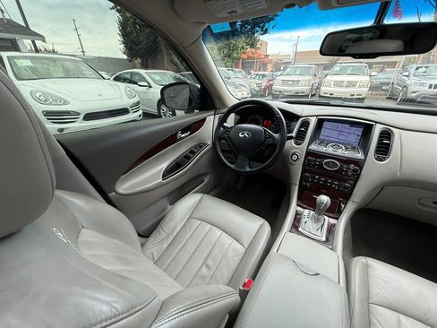 Used 2010 INFINITI EX35 Journey image 15