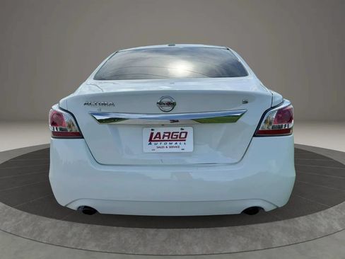 Used 2015 Nissan Altima 2.5 S w/ Power Driver Seat Package FWD image 6