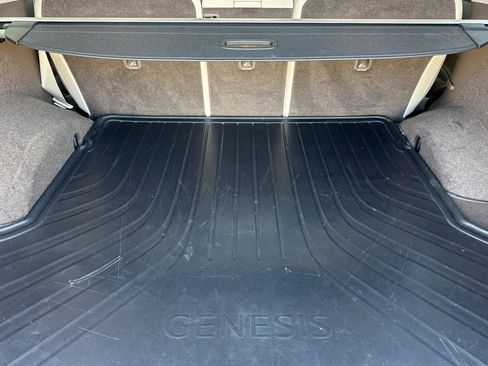 Used 2022 Genesis GV80 2.5T w/ Prestige Package 04 AWD/4WD image 15