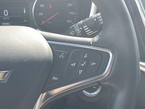 Used 2024 Chevrolet Equinox LT FWD image 25