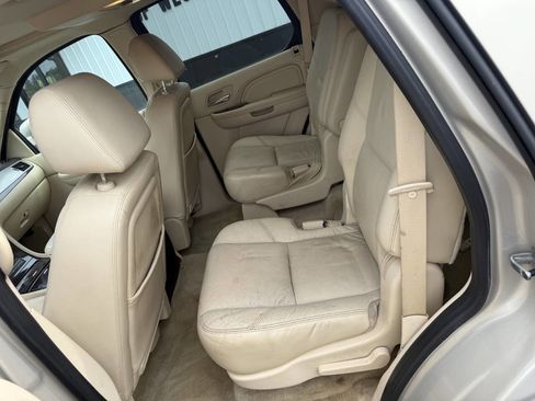 Used 2008 Cadillac Escalade AWD image 21