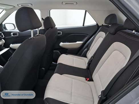 Used 2021 Hyundai Venue SEL w/ Cargo Package FWD image 9